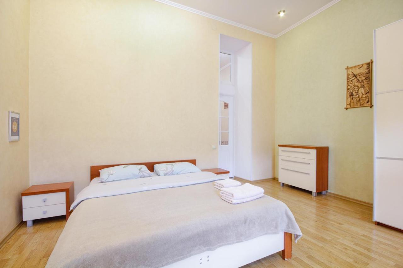 Pushkinskaya 14 Aparts Apartment Odessa Exterior photo